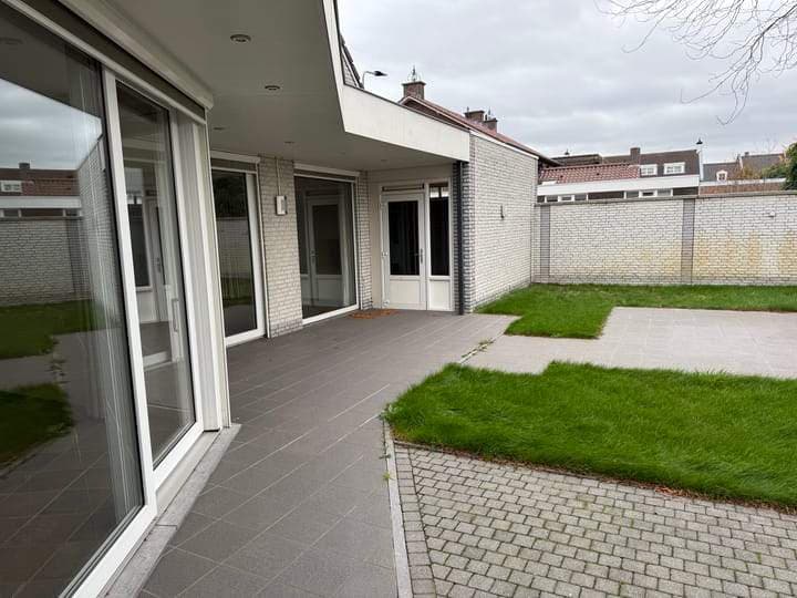 St. Lambertusstraat 260, 6031 EC Nederweert - En alquiler