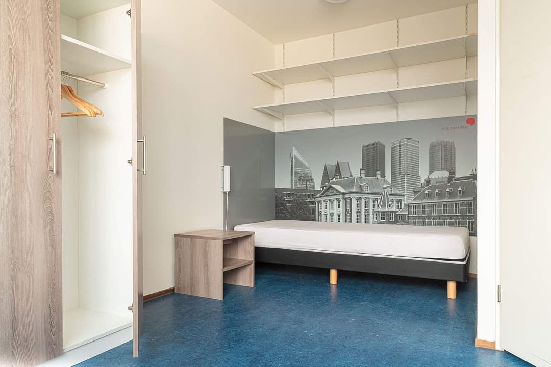 Room Dorus Rijkersplein, Den Haag - For Rent