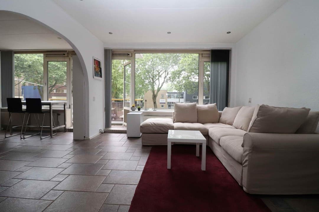 Meyenhage Portiekflat, Rotterdam - 2-slaapkamer appartement