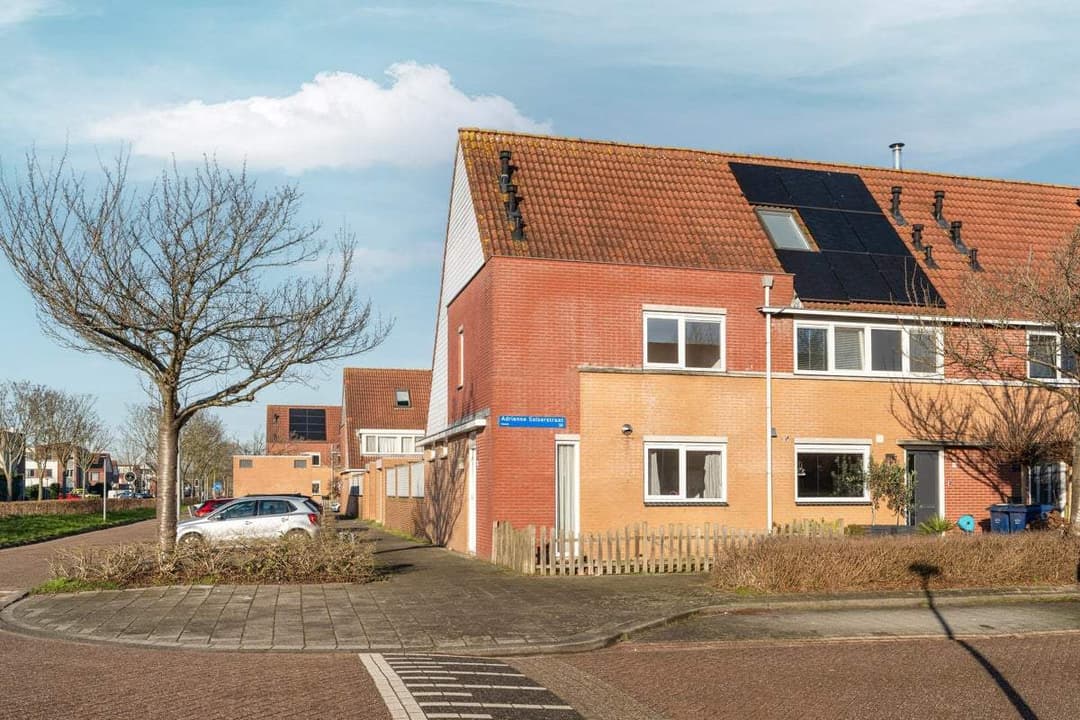 Huis Adrienne Solserstraat, Almere - Te Huur