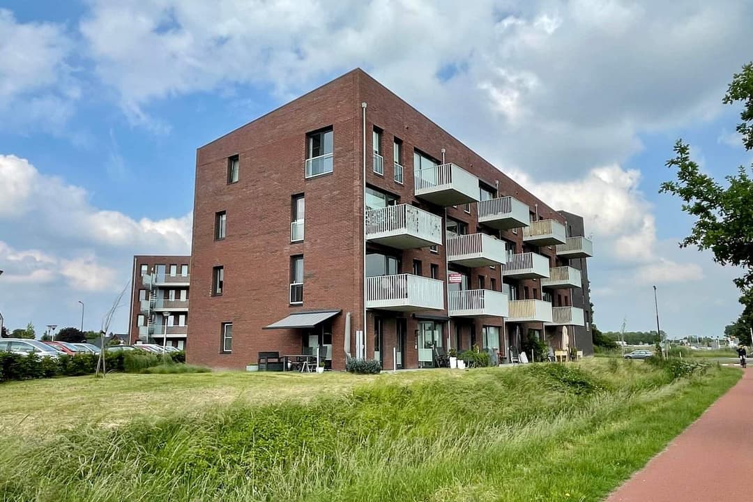 Nuevo Apartamento en Alquiler en Elst, Países Bajos - €1650/mes