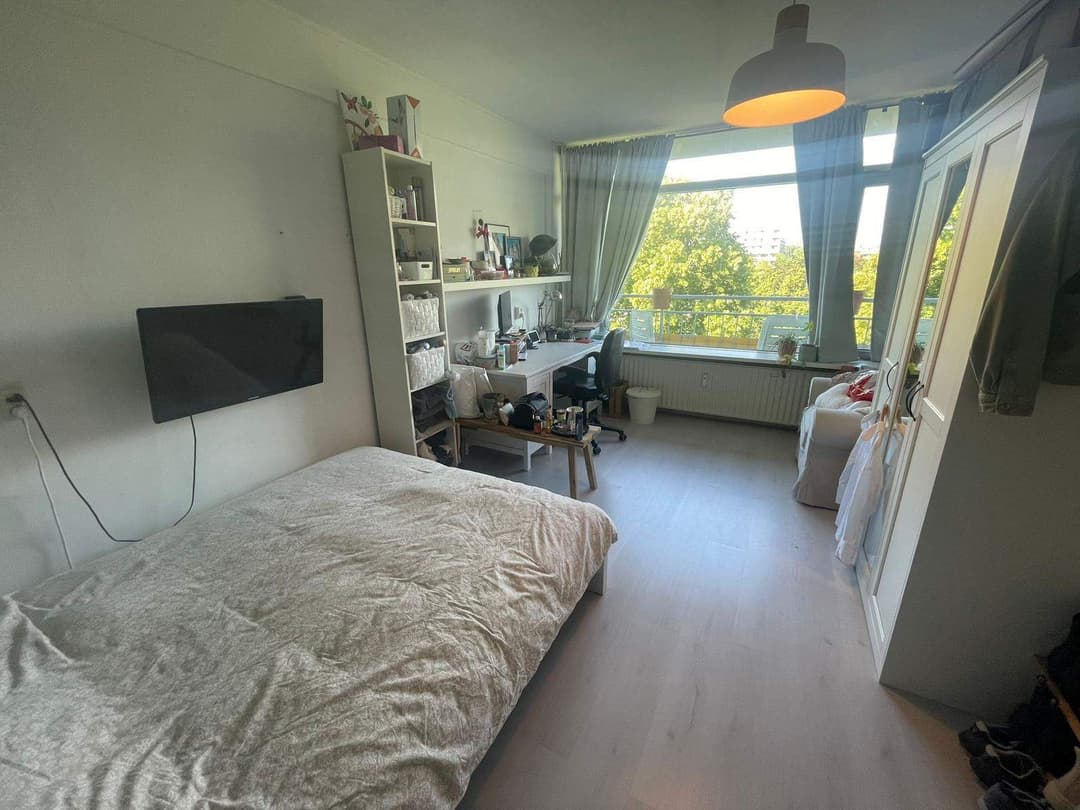 Chambre non carpetée sur Louis Couperuslaan, Delft - À Louer
