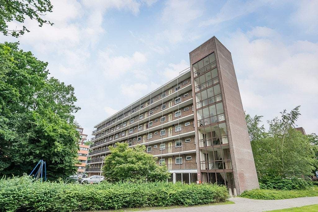 Flat Mr. G. Groen van Prinstererlaan, Amstelveen - For Rent