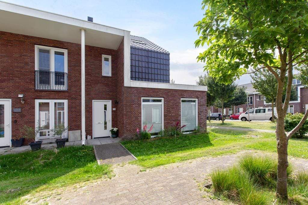 Cantharellaan 33, Vleuten - Furnished Corner House