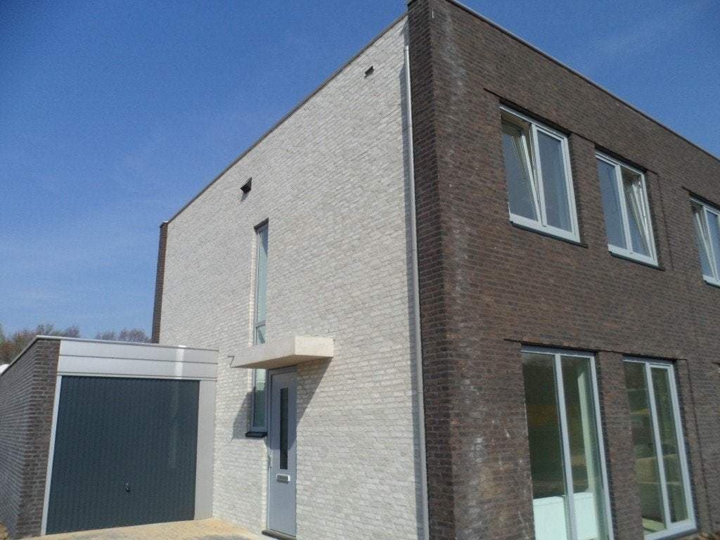 Huis Schout van Heeckerenring, Heerlen - Te Huur