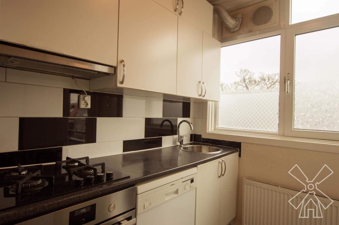 Furnished Room Dordtselaan, Rotterdam - 13 m²