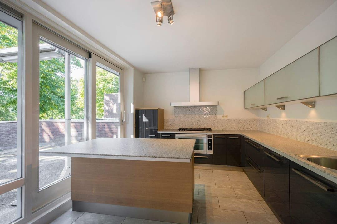 Penthouse Van Limburg Stirumlaan, Amersfoort - À LOUER