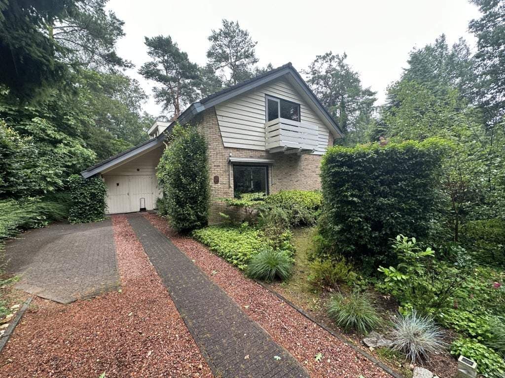 House Gravin van Burenlaan, Eerbeek - For Rent