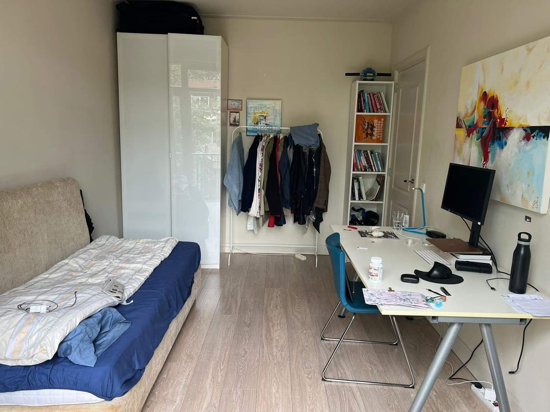 Furnished Room for Rent - Van Tuyll van Serooskerkenweg, Amsterdam