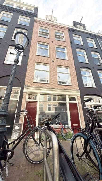 Double upstairs apartment Van Hogendorpstraat, Amsterdam - For Rent