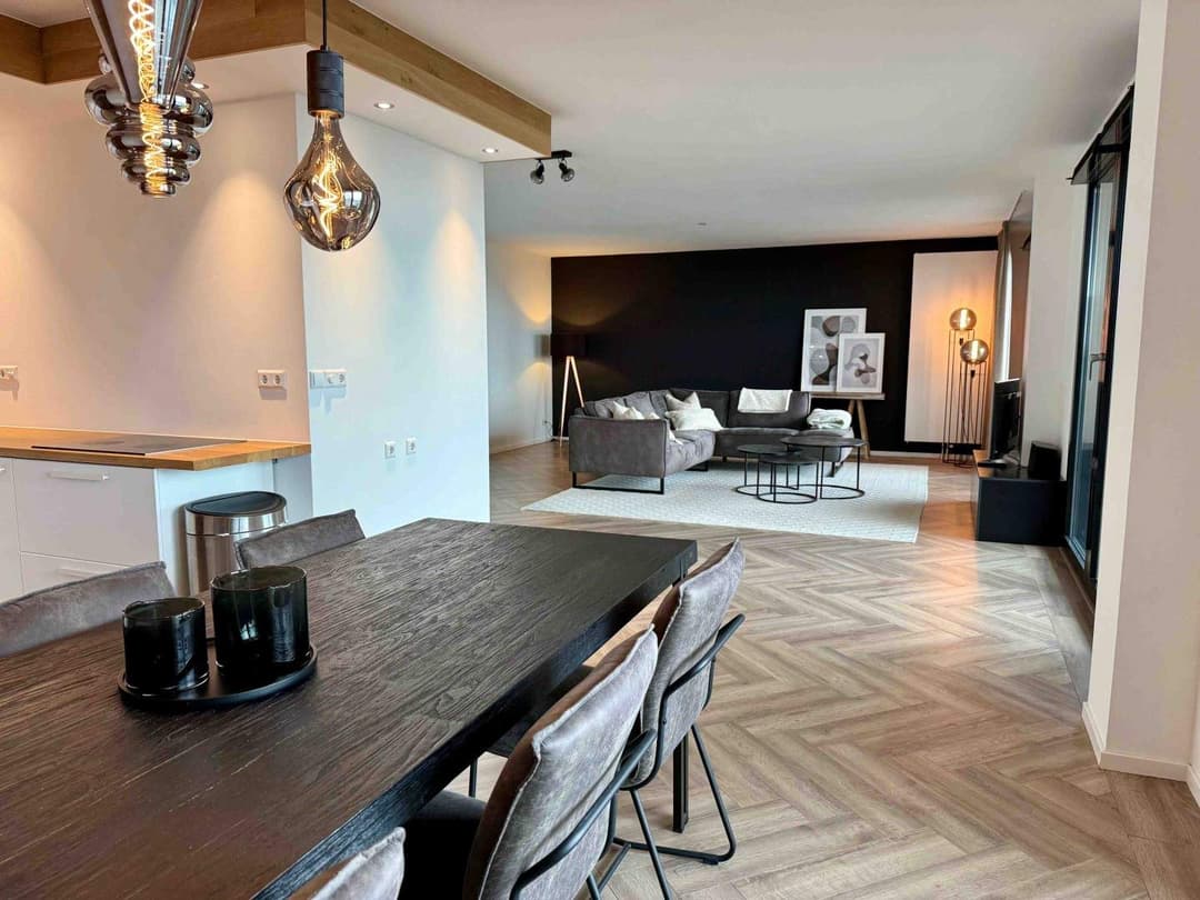 Apartment Karel Doormanstraat, Rotterdam - 2-Bed Upper Floor