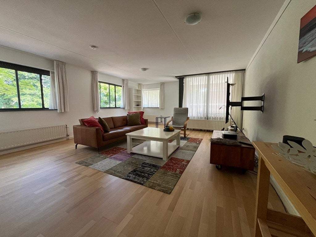 Flat Kamerlingh Onnesstraat, Amstelveen - For Rent