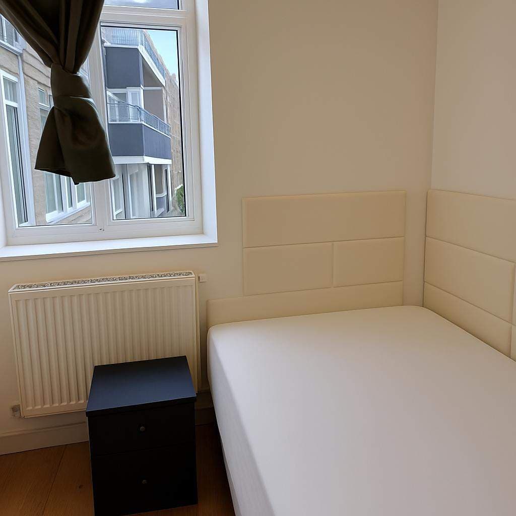Furnished Room for Rent Gerrit van de Lindestraat, Rotterdam