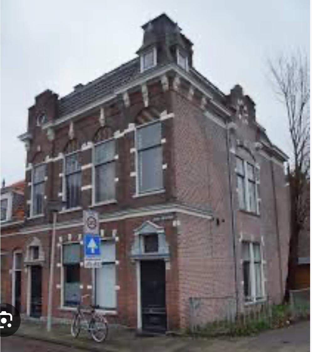 Uncarpeted Room for Rent on Gerrit Doustraat, Leiden