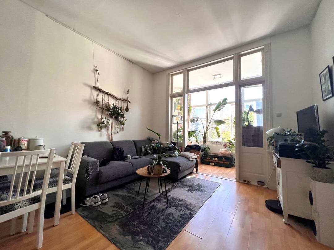 Flat Koningin Emmakade, Den Haag - For Rent