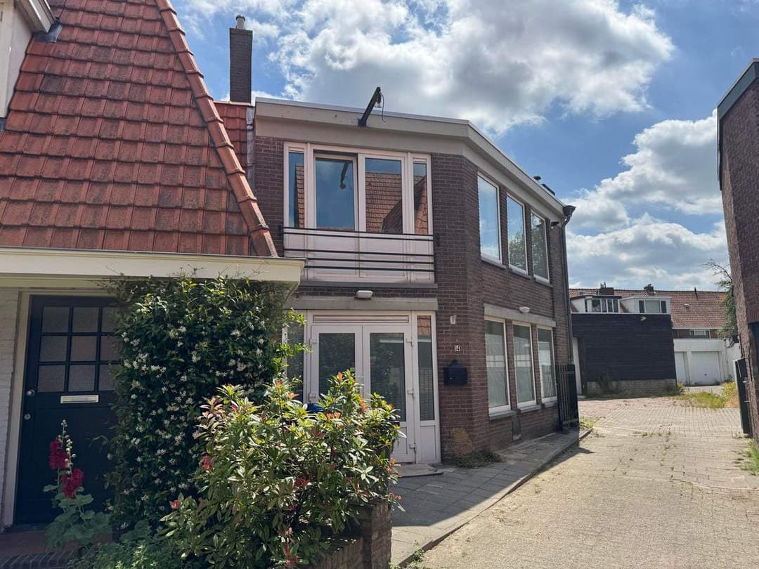 Flat Pastoor van Arsplein, Eindhoven - For Rent