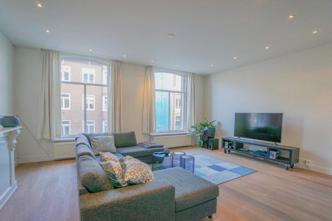 Appartement Pieter Cornelisz. Hooftstraat, Amsterdam - Te Huur