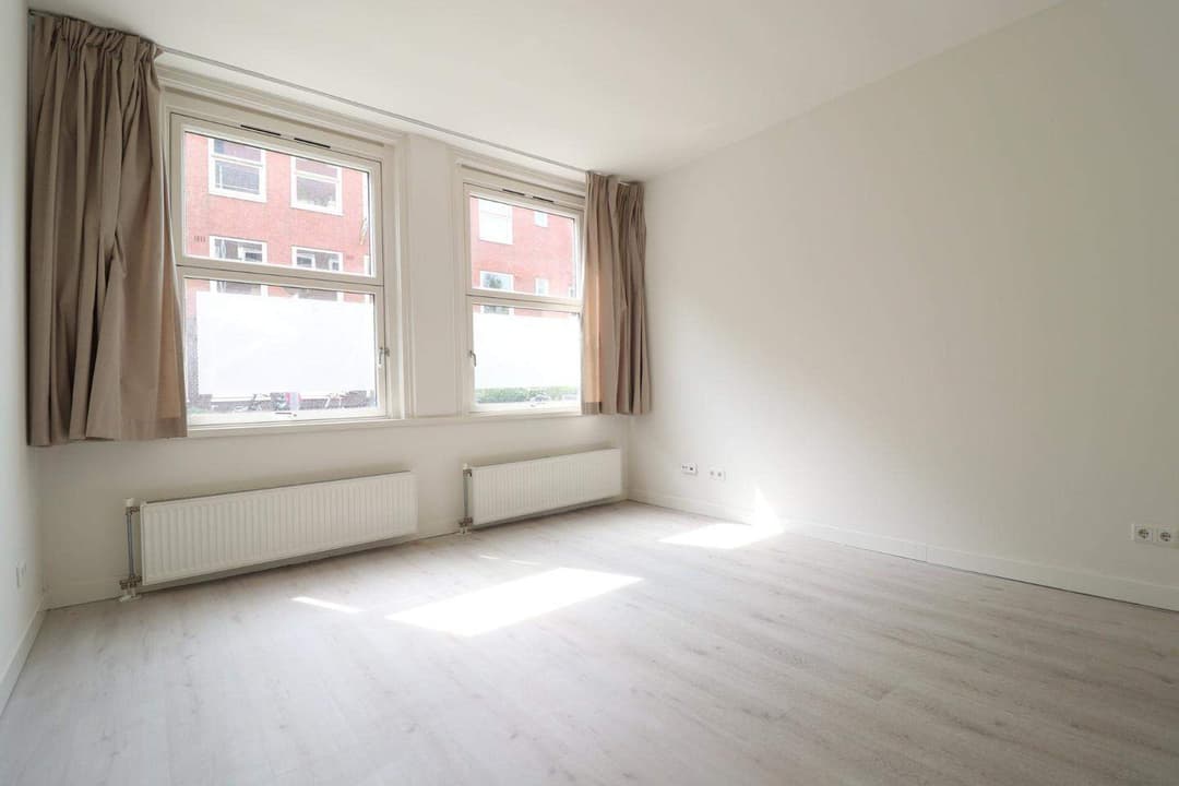 Apartamento Van Brakelstraat, Ámsterdam — 2 dormitorios