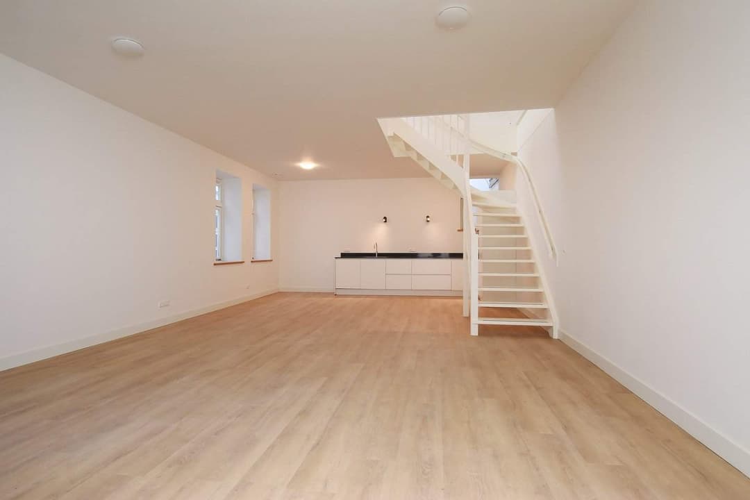 Spacieux Appartement 2 Pièces au Cœur de La Haye - À Louer