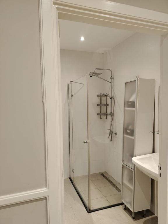 Van Diepenburchstraat, Den Haag - Erdgeschosswohnung mit 2 Schlafzimmern und Garten