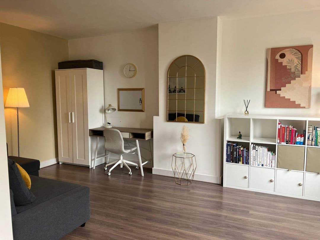 Furnished Room Ieplaan, Rijswijk - For Rent