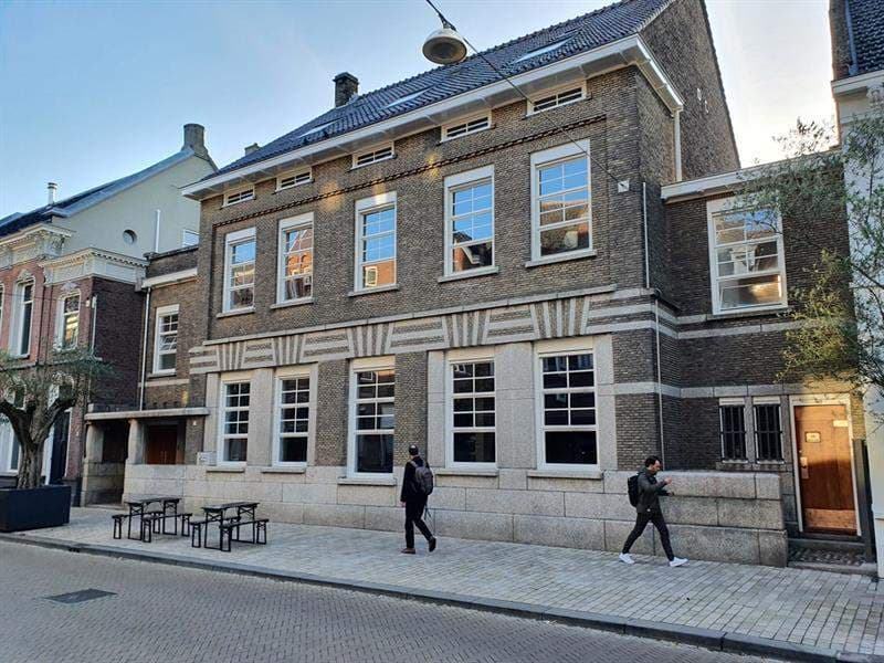 Unfurnished Apartment Stationsstraat, Tilburg - For Rent