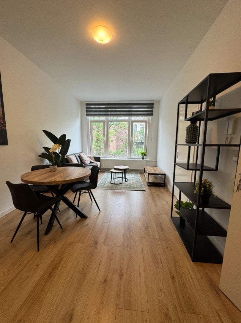 Flat Middellandplein, Rotterdam - Furnished 1-Bedroom