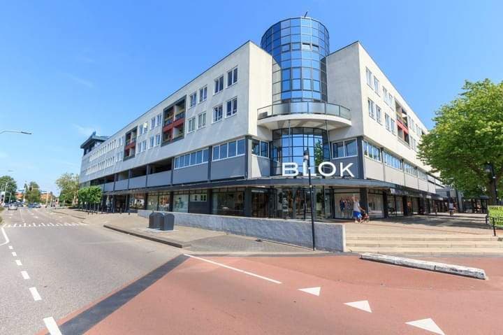 Amstelplein 249, Uithoorn - 5-kamer Appartement te Huur