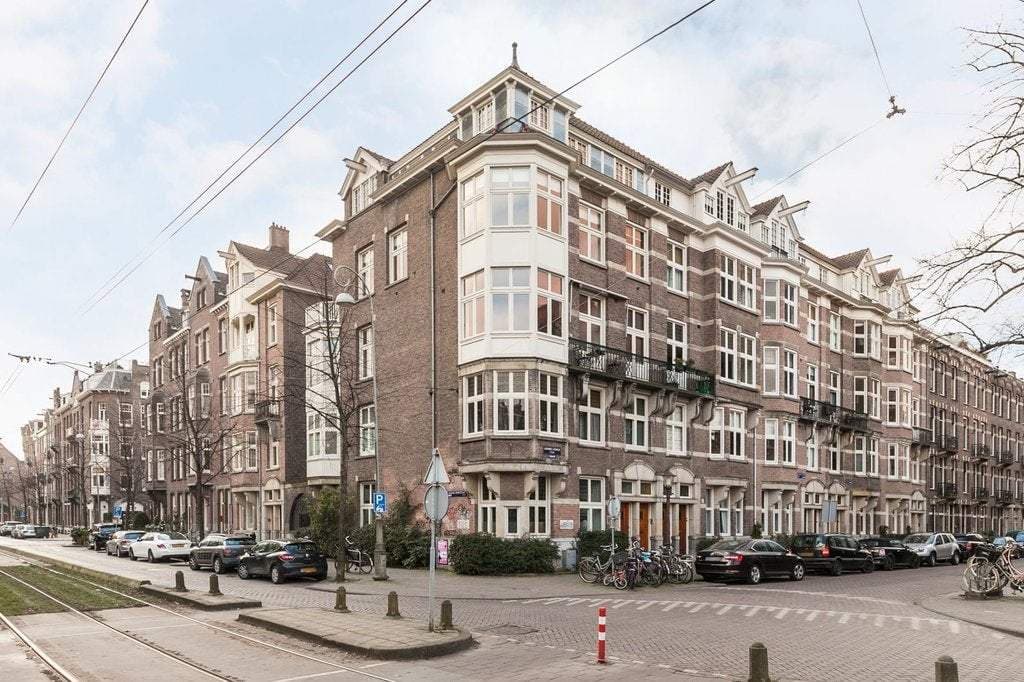 Flat Johannes Vermeerplein 18 3, Amsterdam - For Rent