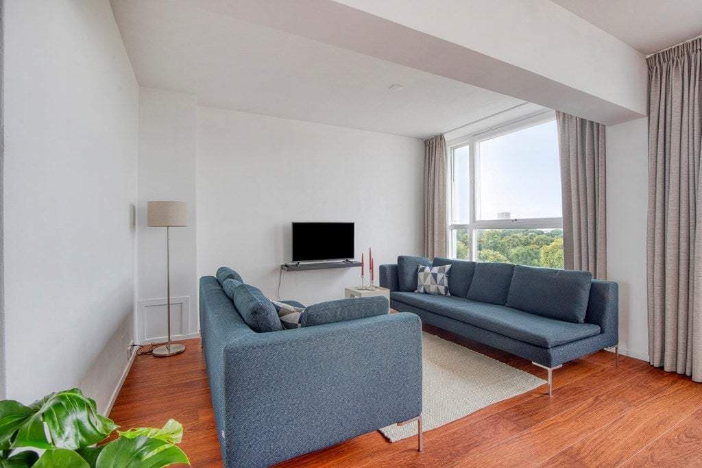 Flat Westzeedijk, Rotterdam - For Rent