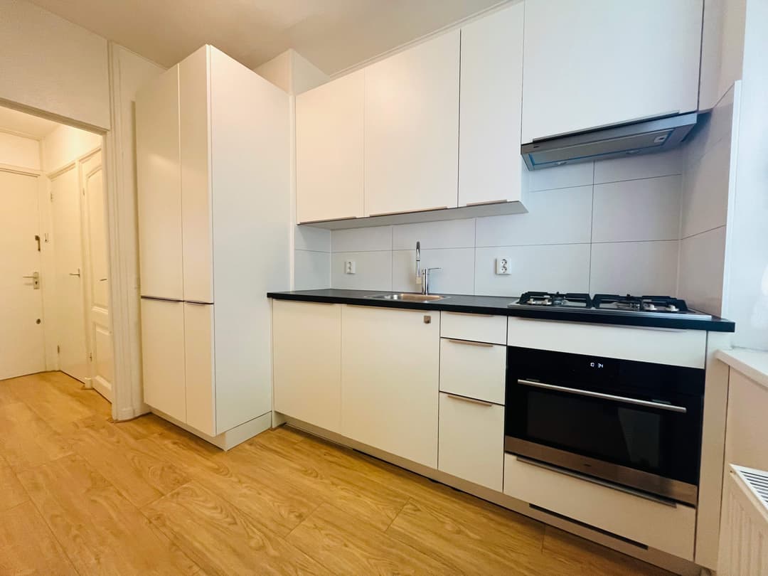 Apartment Beeklaan, Den Haag - For Rent