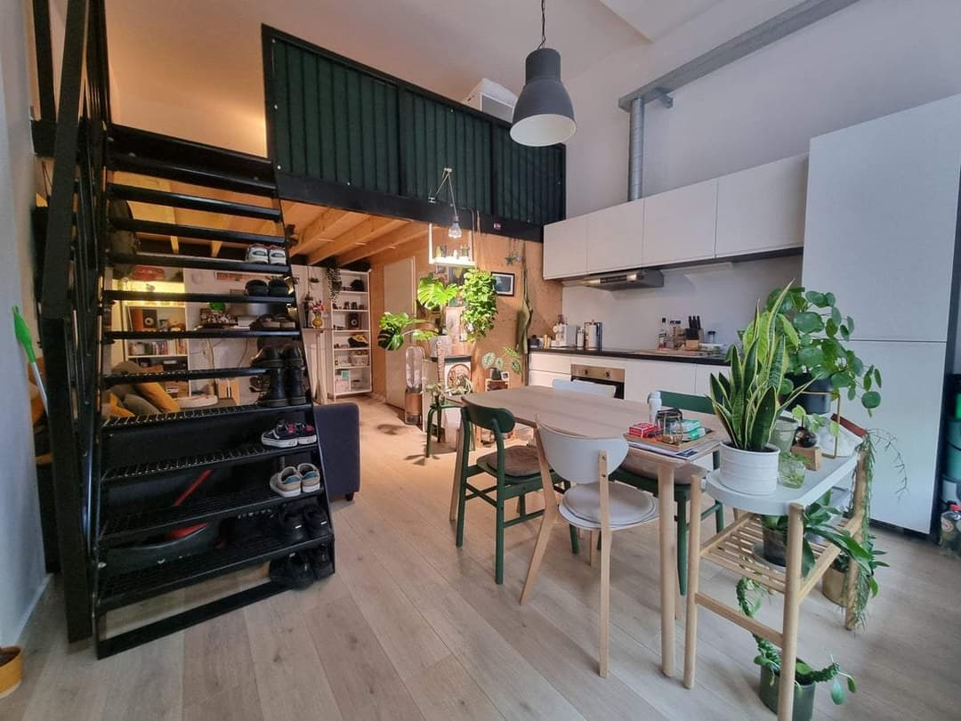 Appartement Adriaan van Bergenstraat, Breda - À louer