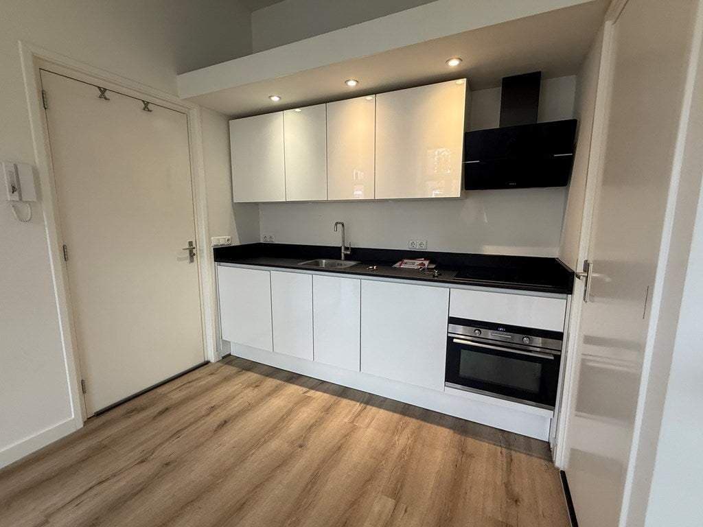Flat Jozef Israëlsstraat 64, Groningen (Schildersbuurt)