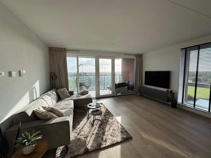 Appartement Meerring 57, Meerrijk, Eindhoven