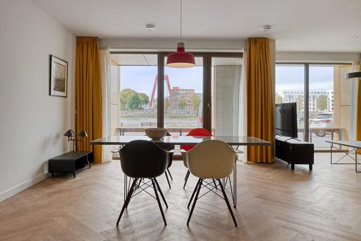 One-bedroom apartment Oranjeboomstraat, Rotterdam - For Rent