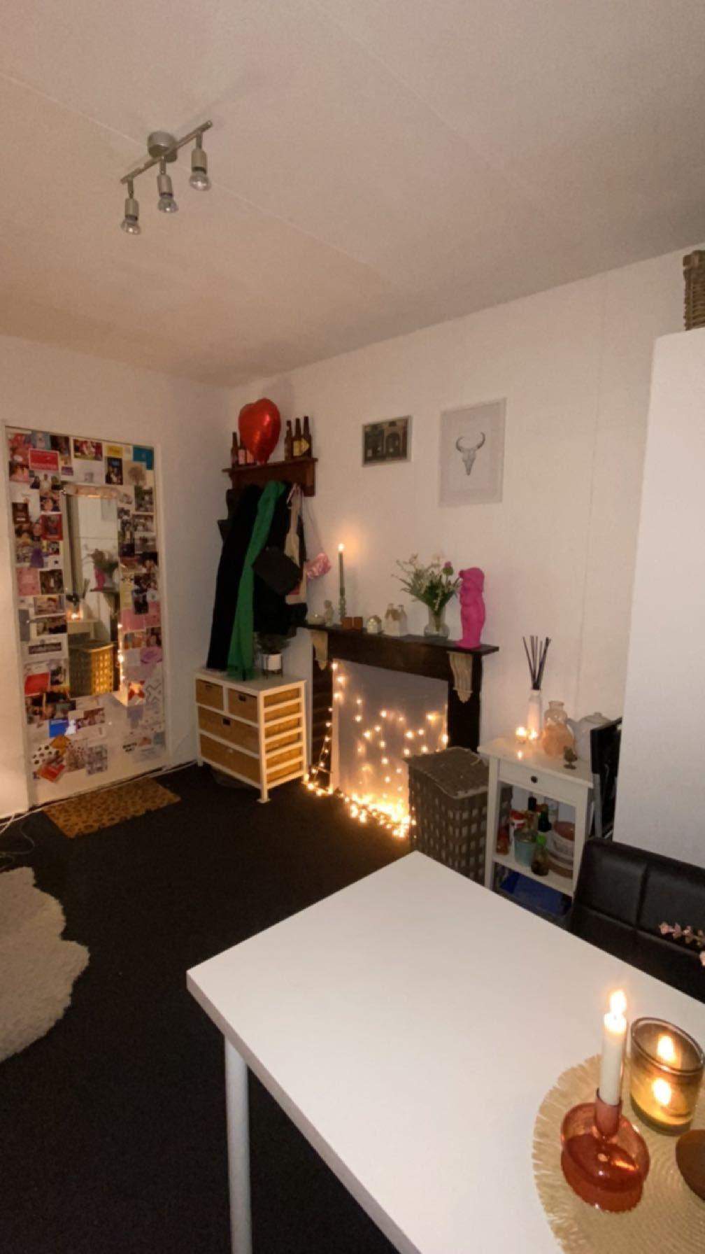 Unfurnished Room Vismarktstraat, Breda - For Rent
