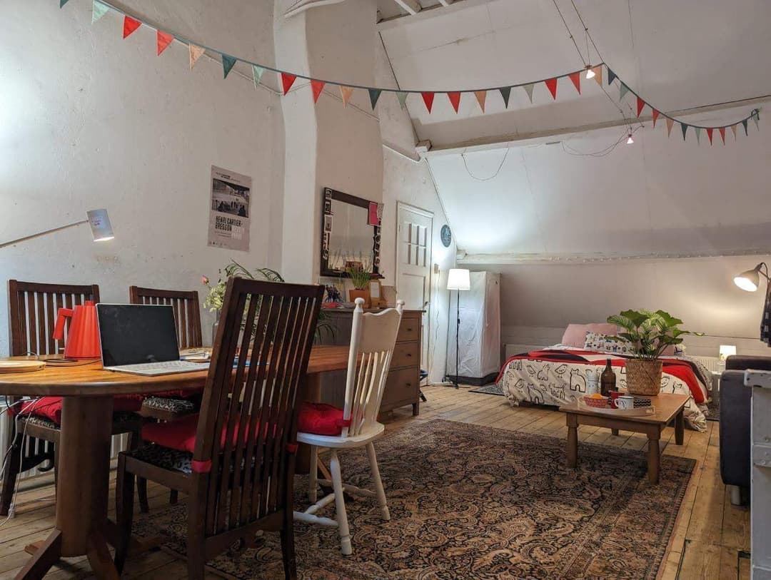 Furnished Room in Halfweg, Netherlands - For Rent