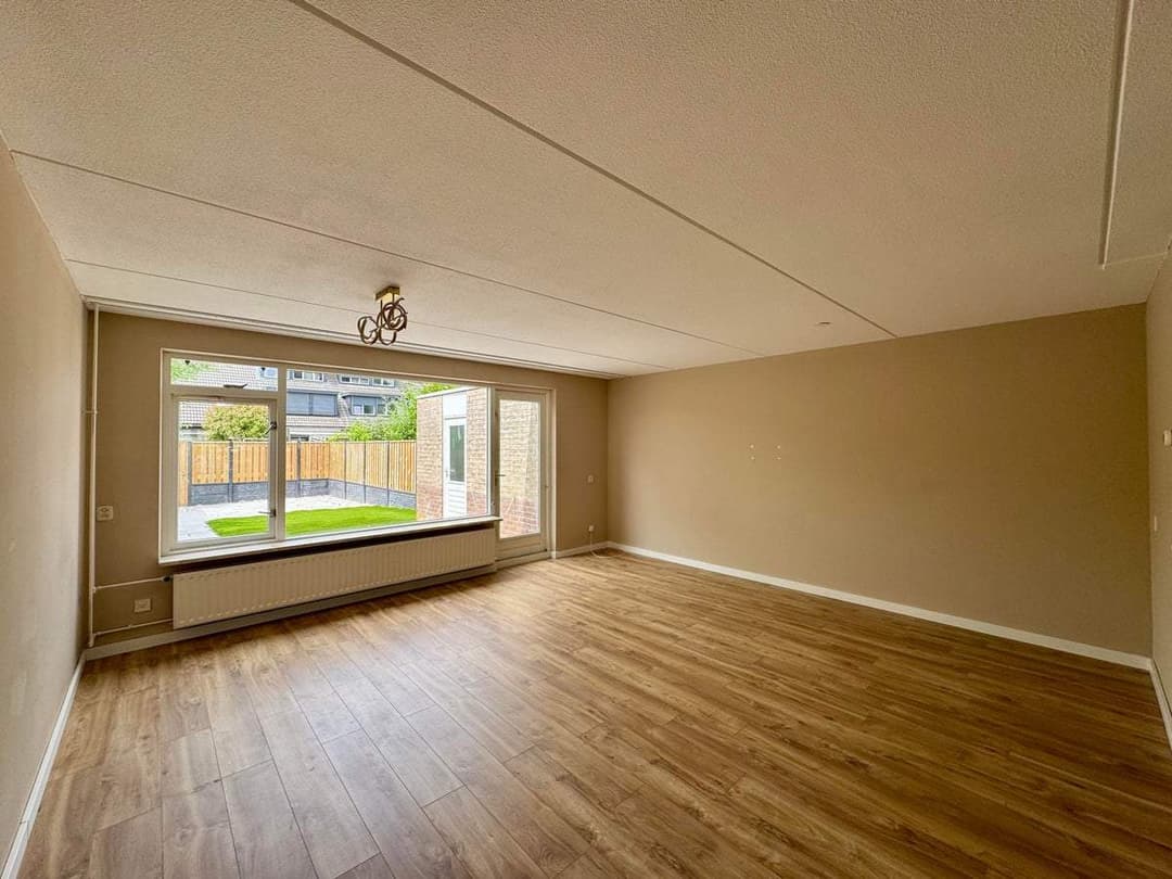 Maison Daniël Stalpaertstraat, Almere - À Louer
