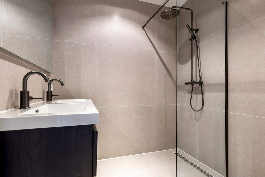 Van Woustraat 39-3, Amsterdam — 2-Zimmer-Duplex-Wohnung