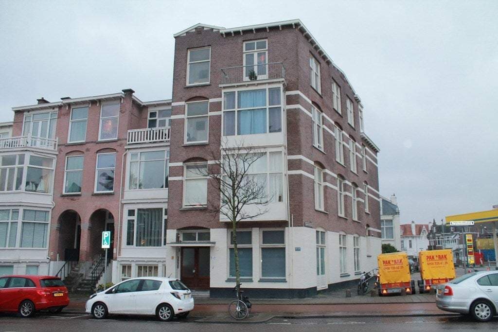 Room Harstenhoekweg, Den Haag - For Rent