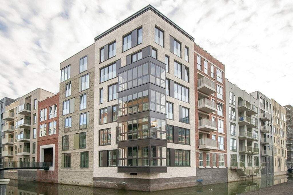 Flat Charley Tooropgracht 141, Diemen (Holland Park)