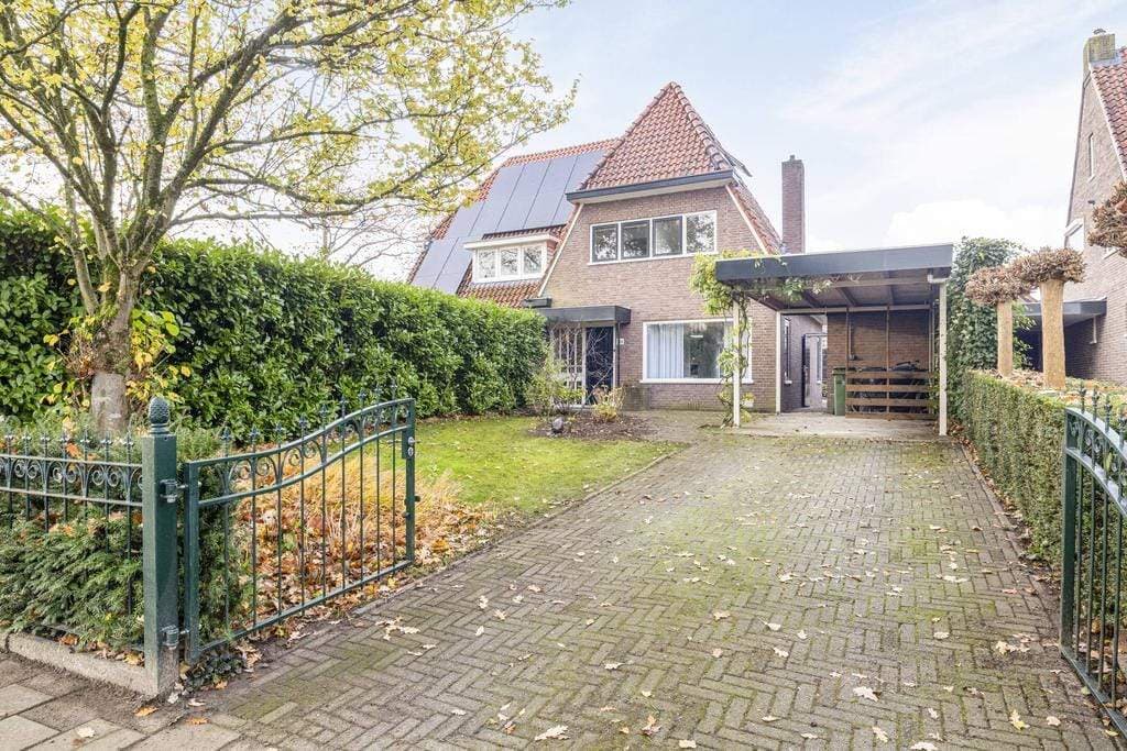 2-Under-1-Kapwoning Nieuwe Veenendaalseweg 149, Rhenen - For Rent