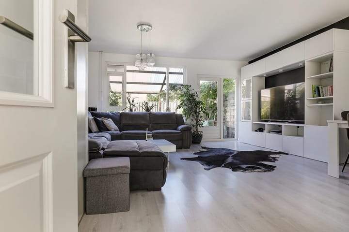 Hazenlaan 122, Delft - Family House (4 bedrooms)
