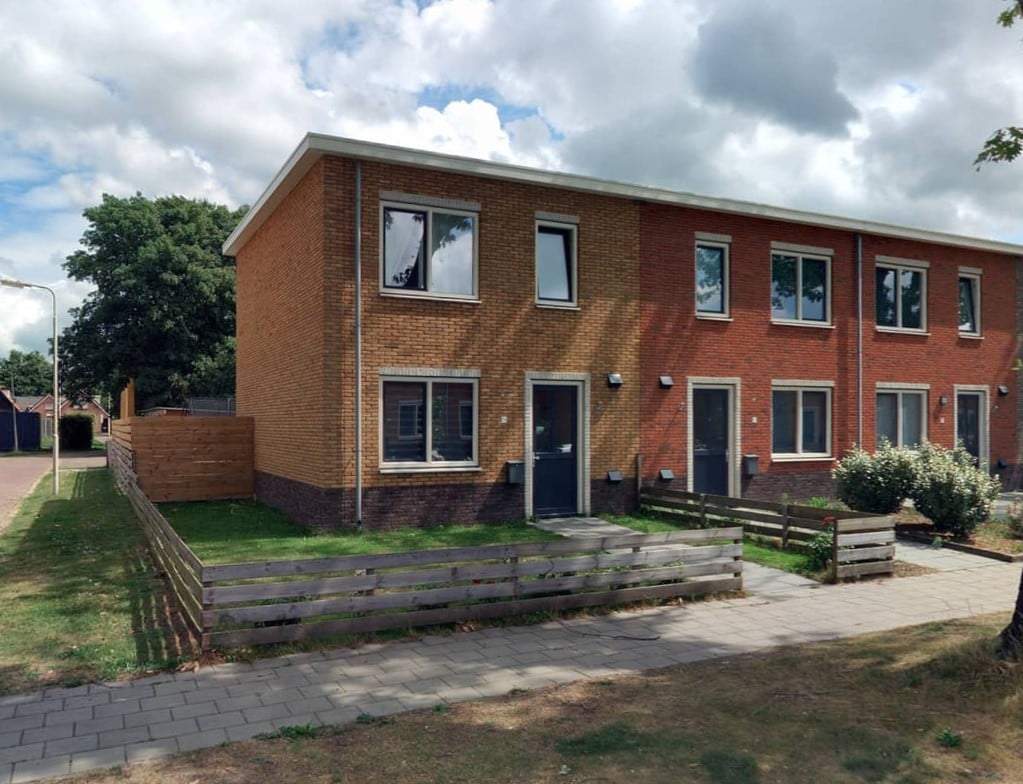 Corner House at Burgemeester Steenhuisenlaan 74, Burgum - For Rent