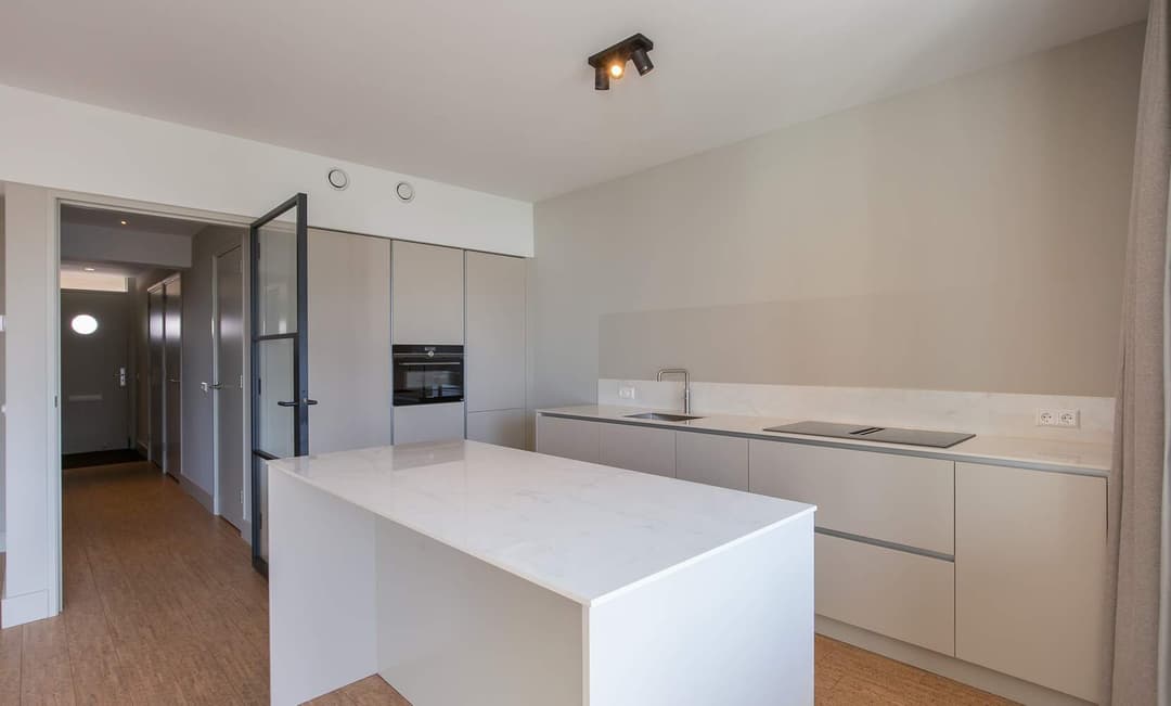 Appartement Kruiskade, Rotterdam - Te Huur