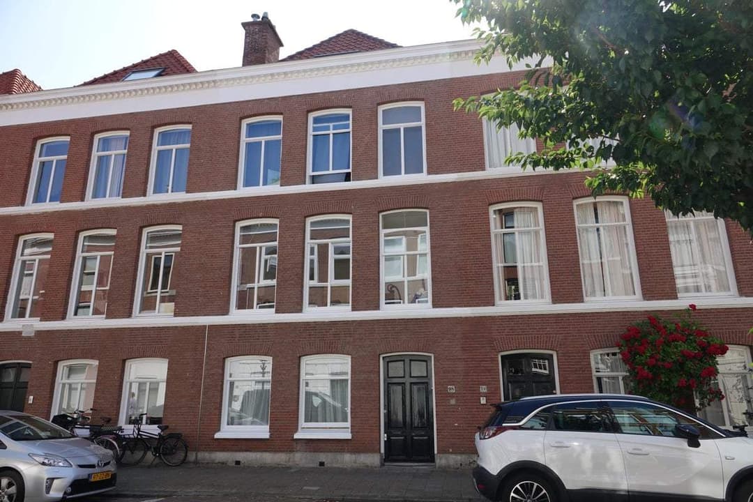 House Jacob van der Doesstraat, Den Haag - For Rent