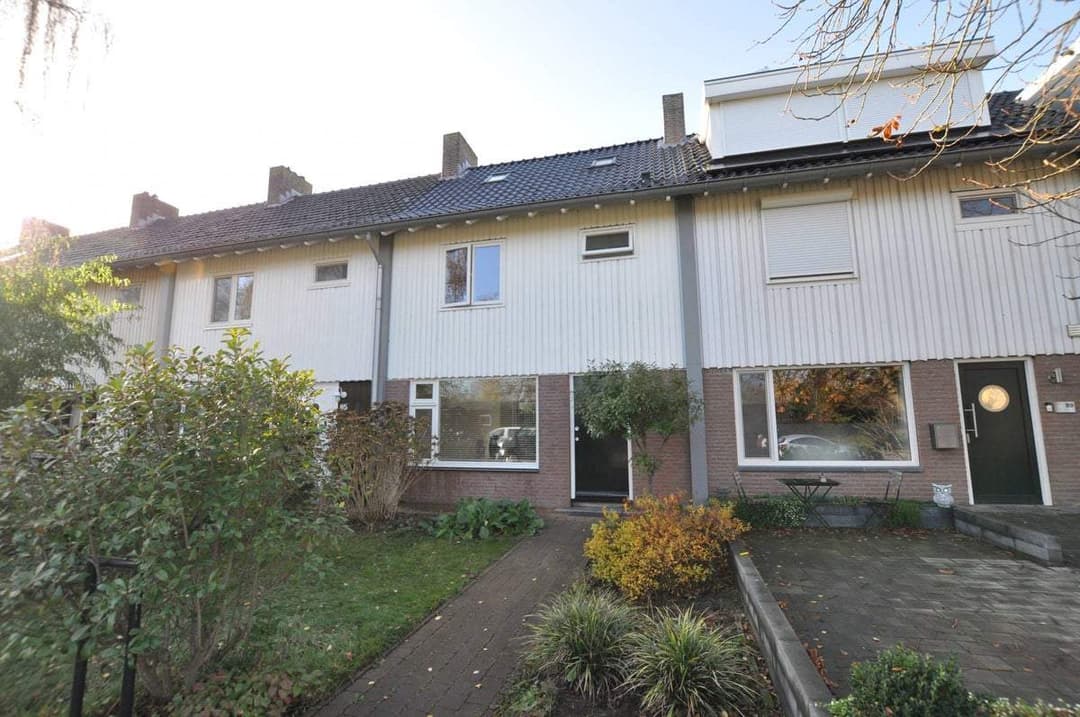 Terraced House Beneden Beekloop, Geldrop - Te Huur