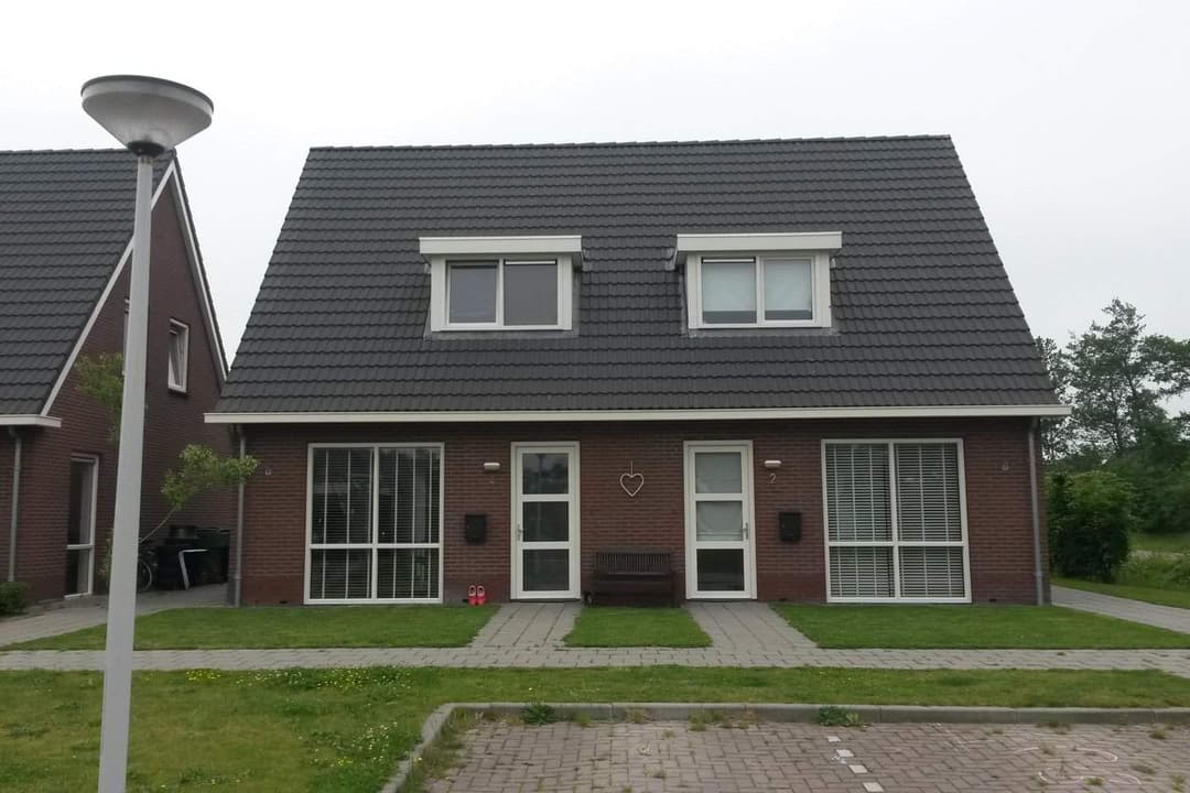 Twee-gezinswoning It Diel 149, Oentsjerk - Te Huur
