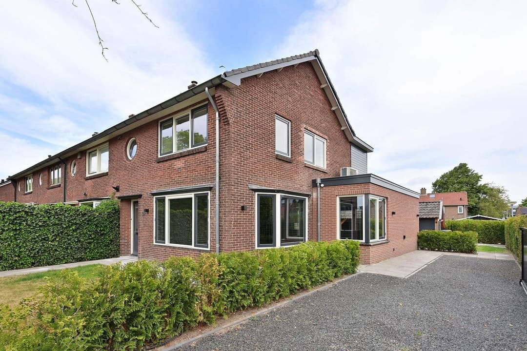 Casa Esquina Karel Doormanlaan 38, Huizen - En Alquiler
