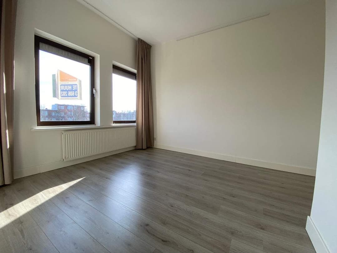 Flat Loosduinseweg, Den Haag - For Rent